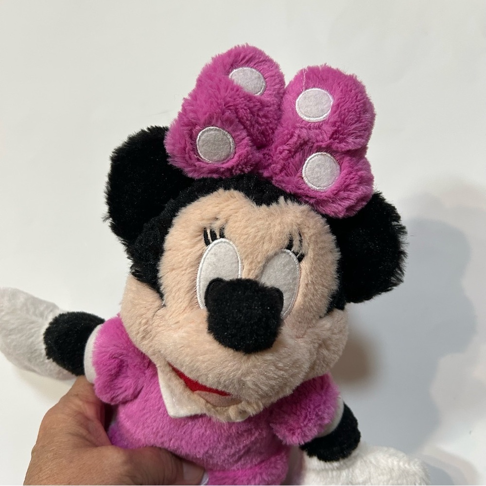 Disney 2011 Furry Minnie Mouse Plush
